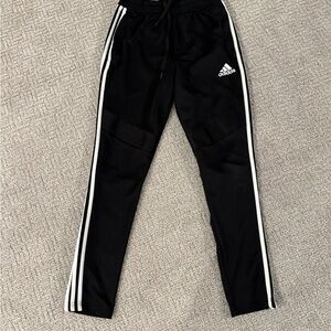 adidas men’s black Climacool joggers